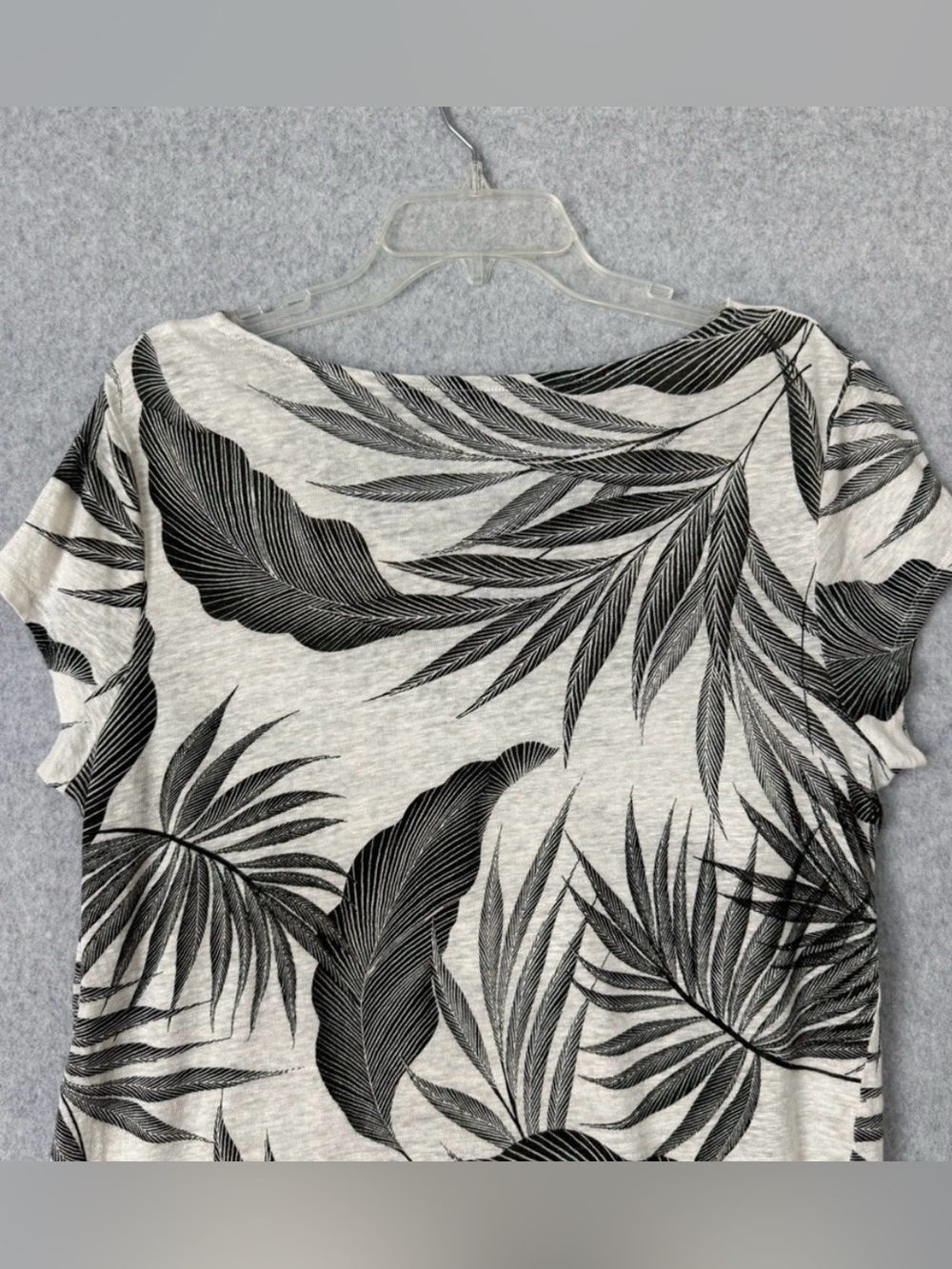 Tahari Linen Short Sleeve T-Shirt Womens Size L Blue Green Black White Lot of 2 - Picture 7 of 16